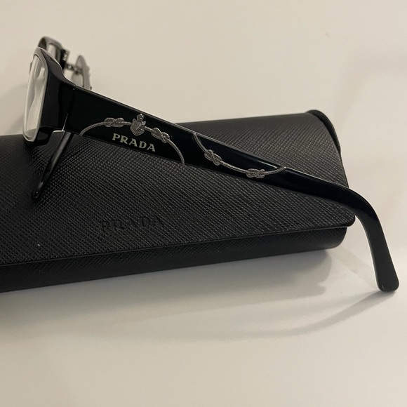 Prada Women’s model PR 15L - Picture 9 of 9